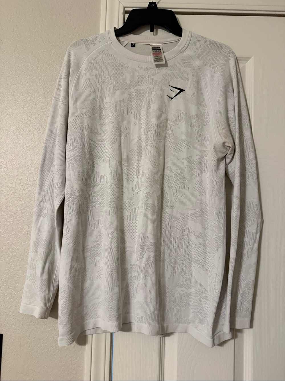 Gymshark Men’s White Camo Long Sleeve Performance Top